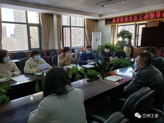 疫情防控不松懈 企业复工严把关